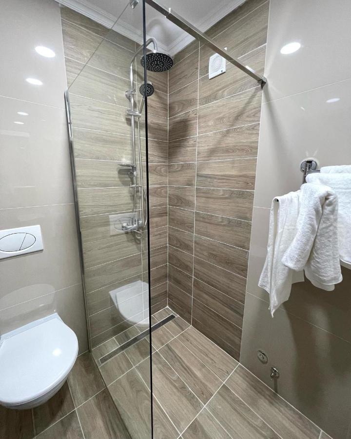 Vivko Apartments Veliko Gradiste Bagian luar foto