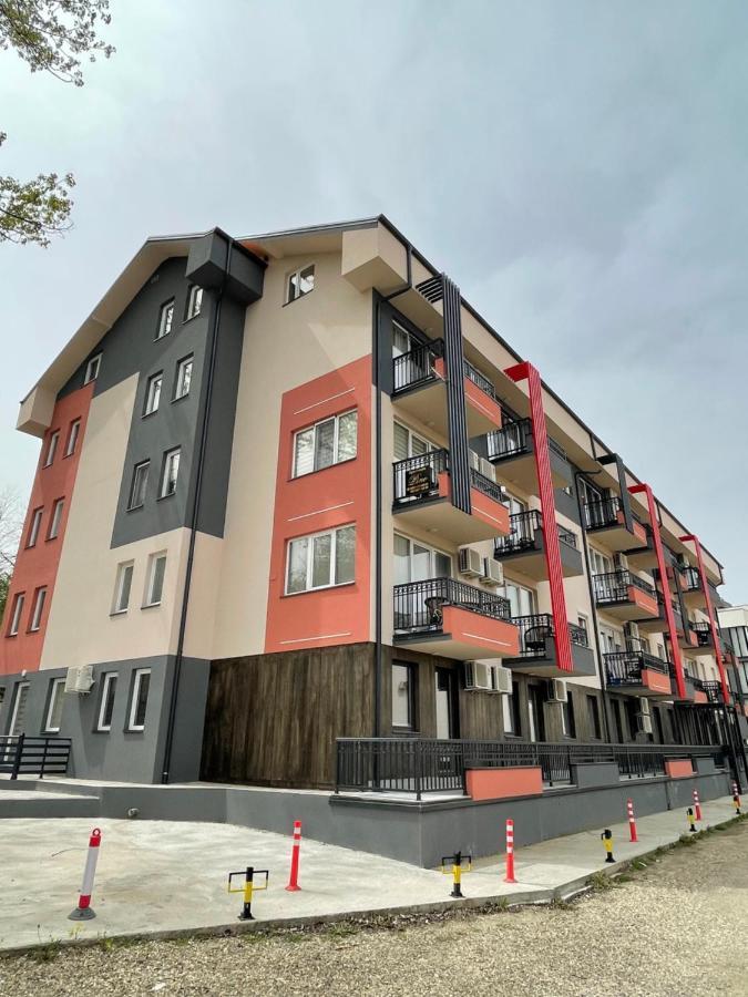 Vivko Apartments Veliko Gradiste Bagian luar foto